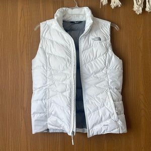 WOMENS WHITE NORTH FACE VEST